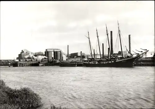 Ak Itzehoe in Holstein, Stör beim Zementwerk Alsen