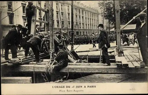 Ak Paris VIII., Der Sturm vom 15. Juni, Place Saint Augustin