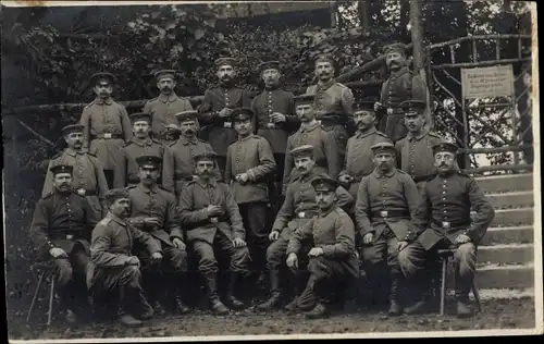 Foto Ak Ulm an der Donau, Deutsche Soldaten in Uniformen, Gruppenaufnahme, I WK