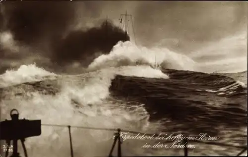 Ak Torpedoboot bei heftigem Sturm in der Nordsee, Kaiserliche Marine