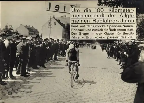 Ak Radrennen, 100 Km der Allgemeinen Radfahrer-Union, Spandau-Nauen, Sieger von Brunikowski
