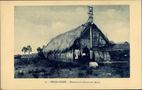 Ak Madagaskar, Missionnar vor der Missionskirche