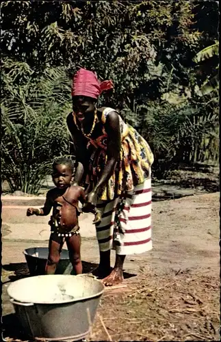 Ak Afrika in Farben, Babytoilette