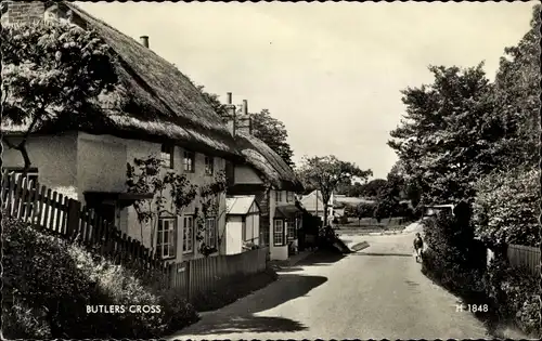 Ak Butlers Cross Buckinghamshire England, Village