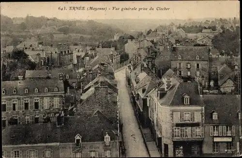 Ak Ernée Mayenne, Panorama, Glockenturm
