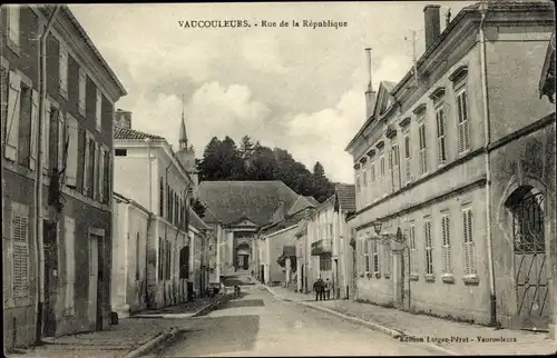 Ak Vaucouleurs Meuse, Rue de la République