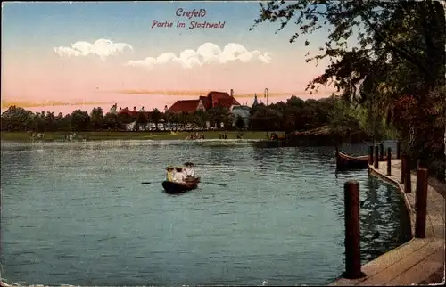 Ak Krefeld am Niederrhein, Stadtwald, Ruderboot