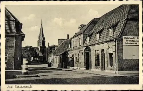 Ak Leck, Blick in die Bahnhofstraße, Rohrbachs Fremdenzimmer, Kirche