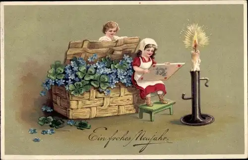 Präge Ak Glückwunsch Neujahr, Truhe voller Blumen und Kleeblätter, Mädchen am Lesen