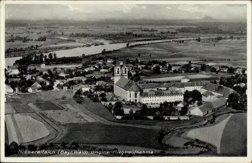 Ak Niederalteich in Niederbayern, Kloster Niederaltaich, Fliegeraufnahme