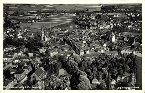 Ak Marktredwitz in Oberfranken, Fliegeraufnahme von Stadt