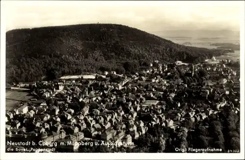 Ak Neustadt bei Coburg Oberfranken, Gesamtansicht mit Muppberg und Aussichtsturm