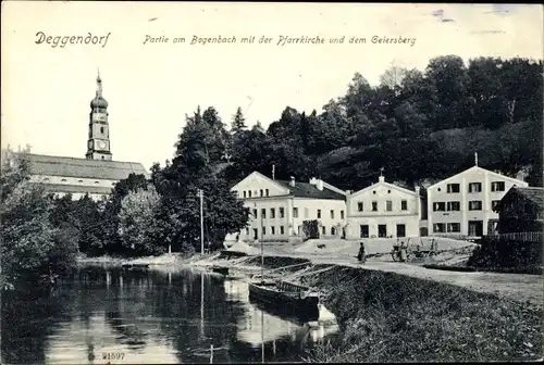 Ak Deggendorf im Bayerischen Wald Niederbayern, Bogenbach mit Pfarrkirche und Geiersberg