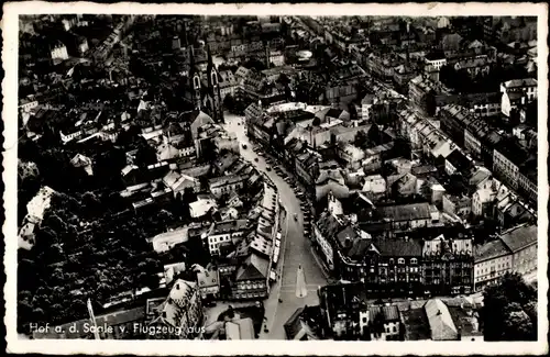 Ak Hof an der Saale Oberfranken Bayern, Fliegeraufnahme der Stadt