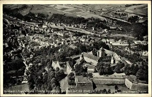 Ak Kronach in Oberfranken, Veste Rosenberg, Stadt, Fliegeraufnahme