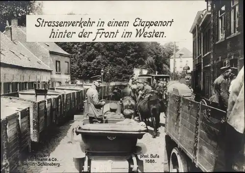 Ak Straßenverkehr in einem Etappenort hinter der Front im Westen, I WK