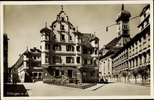 Ak Dillingen an der Donau, Straßenpartie, Obere Apotheke