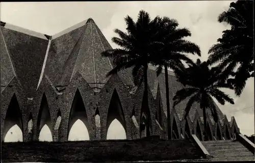 Foto Ak Brazzaville Französisch-Kongo, Basilika St. Anna