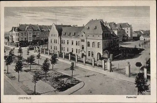 Ak Krefeld am Niederrhein, Kaserne, Straßenansicht