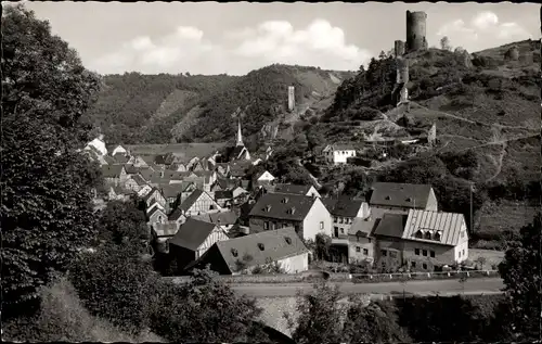 Ak Monreal in der Eifel, Ortsansicht mit Blick zur Burg