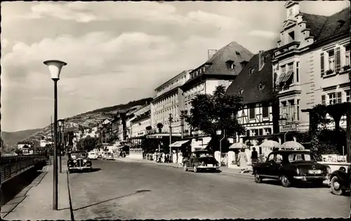 Ak Rüdesheim am Rhein, Parkhotel Deutscher Hof, Autos