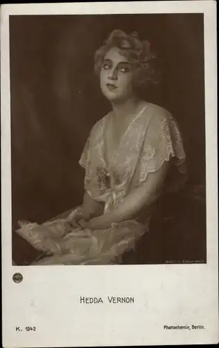 Ak Schauspielerin Hedda Vernon, Portrait
