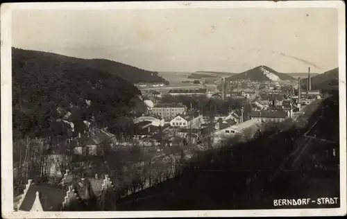 Ak Berndorf an den Triesting Niederösterreich, Gesamtansicht
