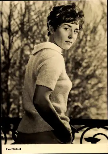 Ak Schauspielerin Eva Neitzel, Portrait, Italienisches Capriccio, DEFA Film