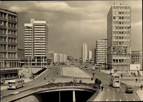 Ak Berlin Mitte, Alexanderplatz, Busse, Autos, Hochhäuser