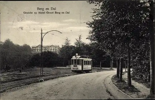 Ak Berg en Dal Gelderland Niederlande, Hotel Groot, Straßenbahn