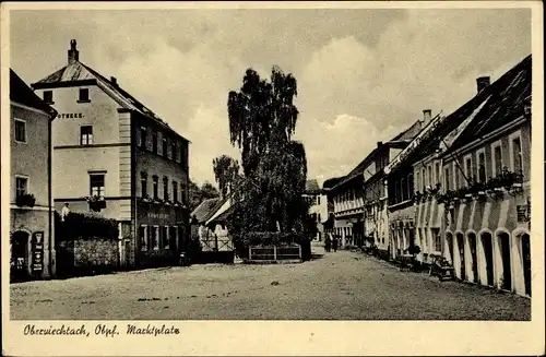 Ak Oberviechtach in der Oberpfalz, Marktplatz, Apotheke