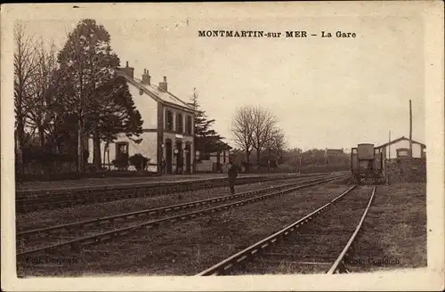 Ak Montmartin sur Mer Manche, Bahnhof, Gleisseite