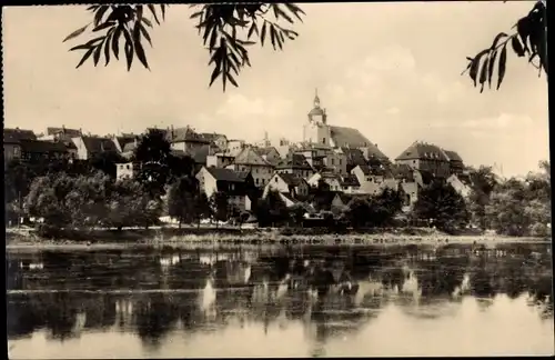Ak Ronneburg in Thüringen, Partie am Wasser, Blick zum Ort
