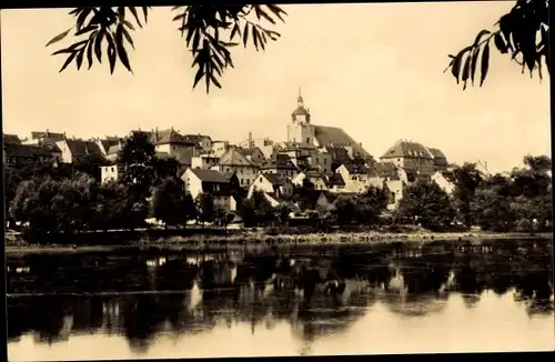 Ak Ronneburg in Thüringen, Partie am Wasser, Blick zum Ort