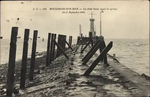 Ak Boulogne sur Mer Pas de Calais, Hafenanlagen nach dem Zyklon 1903, Leuchtturm