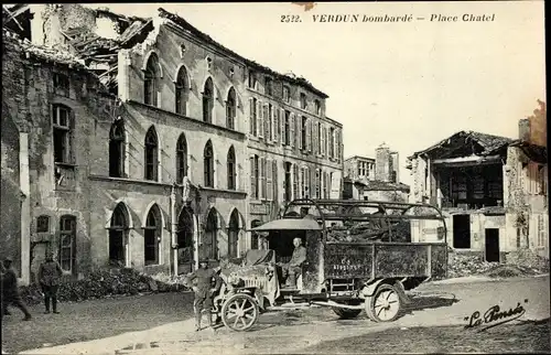 Ak Verdun-Meuse, Place Chatel, bombardiert