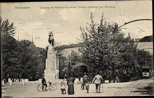 Ak Wiesbaden in Hessen, Eingang ins Nerotal mit neuem Krieger-Denkmal und Neroberg