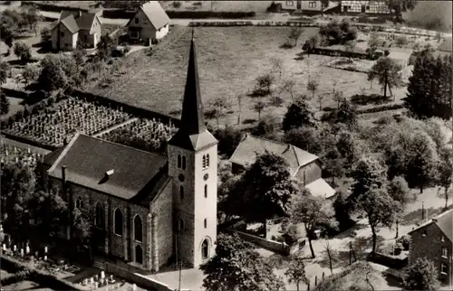 Ak Roetgen in der Eifel, Kath. Kirche, Luftbild