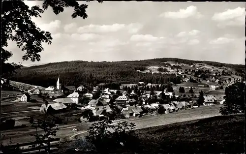 Ak Altglashütten Feldberg im Schwarzwald, Panorama vom Ort