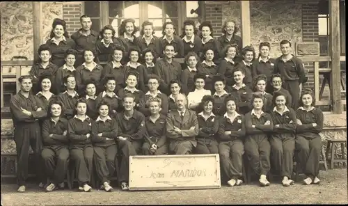 Foto Ak Jean-Maridor-Gruppe, Gruppenbild, Frauen und Männer