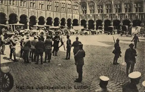 Ak Liege Lüttich, Hof des Justizpalastes, Soldaten