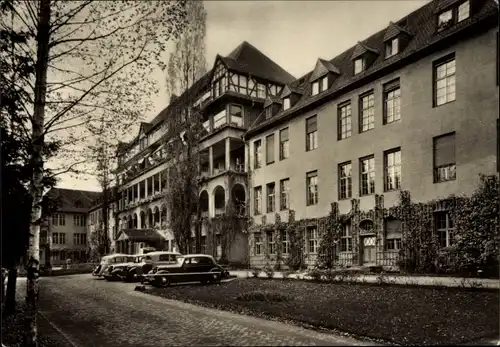 Ak Gera in Thüringen, Waldkrankenhaus, Parkplatz