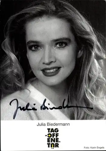 Ak Schauspielerin Julia Biedermann, Portrait, Autogramm, Tag der offenen Tag