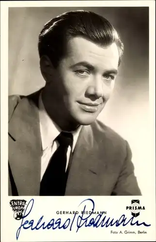 Ak Schauspieler Gerhard Riedmann, Portrait im Anzug, Die schöne Müllerin, Autogramm