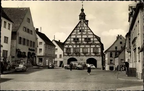 Ak Krumbach im schwäbischen Kreis Günzburg, Partie am Marktplatz