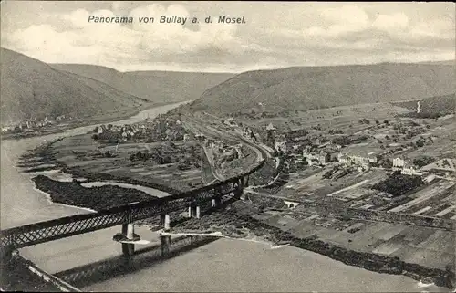 Ak Bullay an der Mosel, Panorama, Eisenbahnbrücke