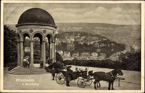 Ak Wiesbaden in Hessen, Tempel auf dem Neroberg, Kutsche