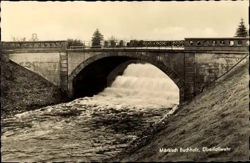 Ak Märkisch Buchholz, Überfallwehr