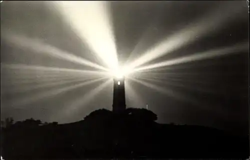 Ak Kloster Insel Hiddensee in der Ostsee, Leuchtturm bei Nacht