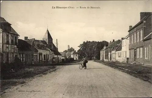 Ak La Houssoye Oise, Route de Beauvais